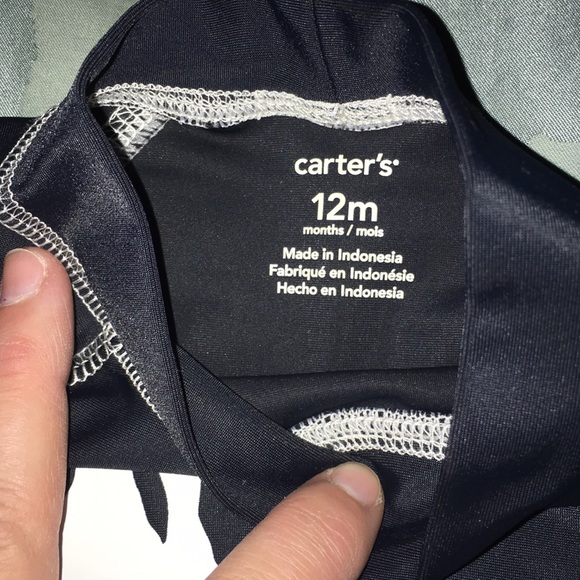 Baby boy rashguard and swim trunk set - Picture 3 of 7